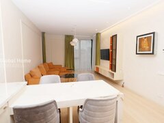 Herastrau Apartament 3 cam WIN Herastrau vedere parc, logie acces din toate camerele